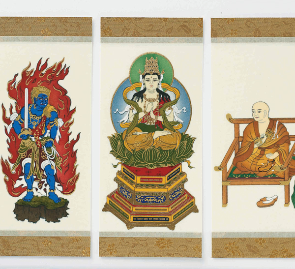 モダン神棚 ミニ仏壇専門店 Kuyoのカタチ 宗派で違うお仏壇の飾り方